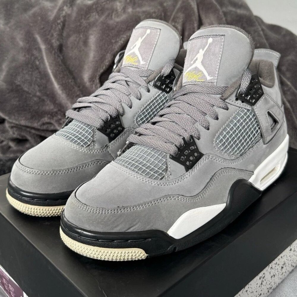Nike Air Jordan 4 Running Shoes Not used